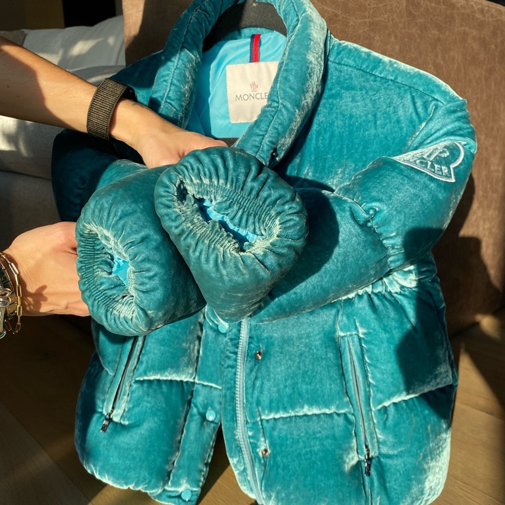 COPY - Moncler Blue velvet puffer coat - Picture 9 of 12